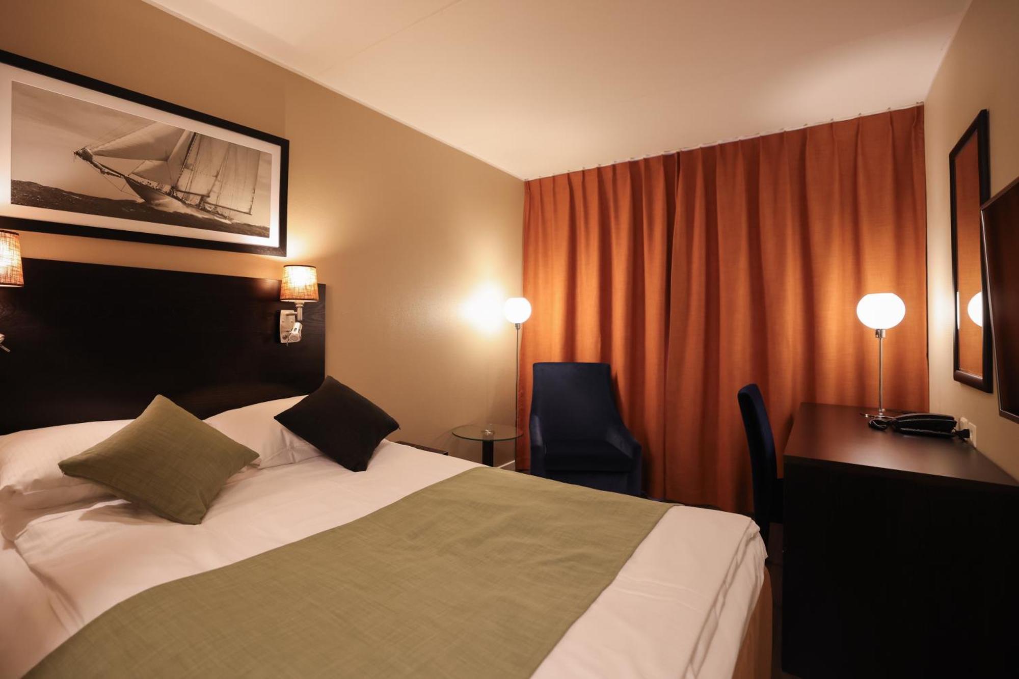 Quality Hotel Флоро Экстерьер фото