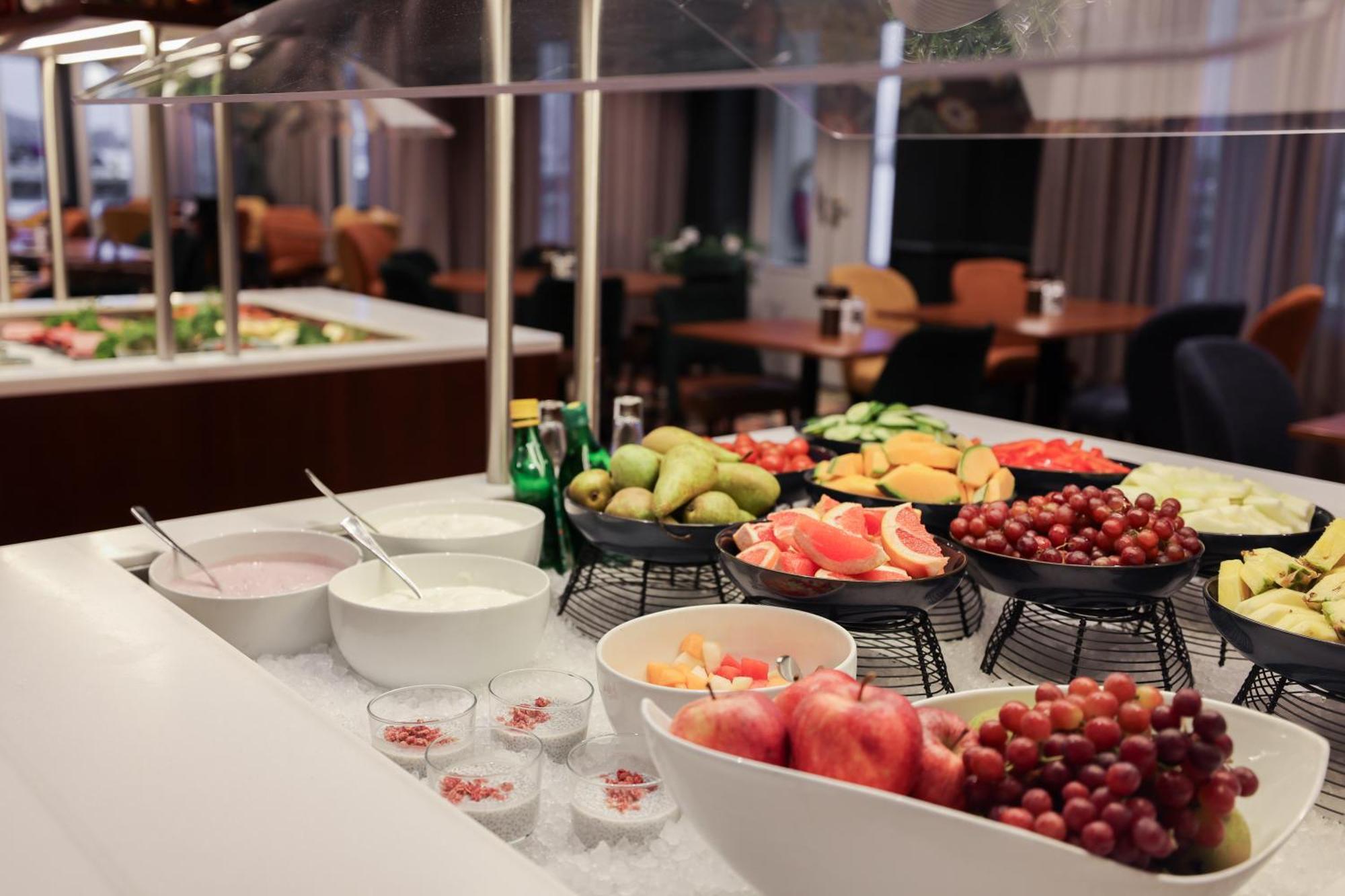 Quality Hotel Флоро Экстерьер фото